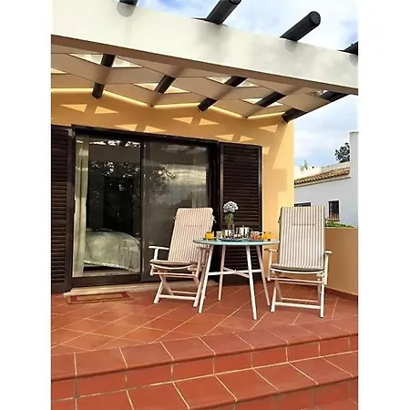 Sleeps 6 With Pool And Air Con Villa Benfarras